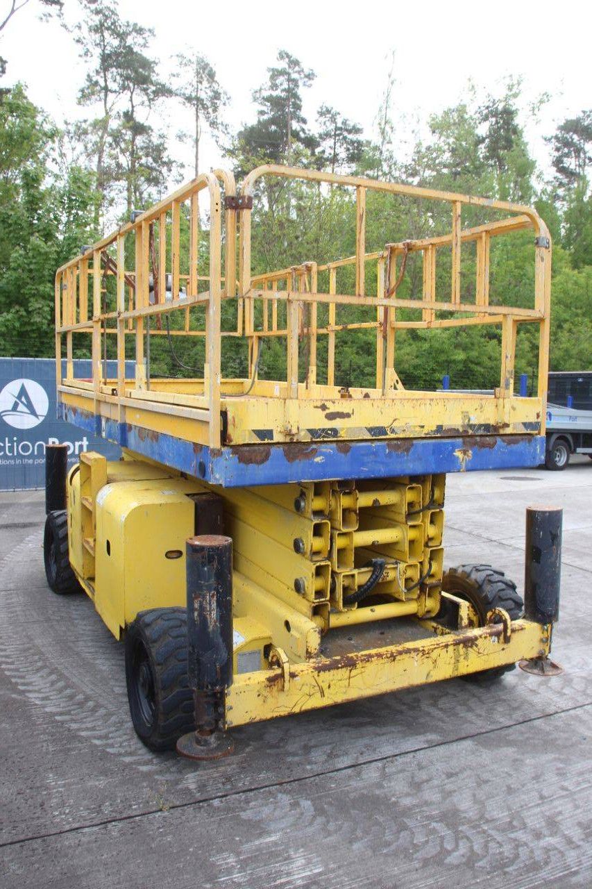 Scissor Lift Haulotte H15 SX Diesel 15m 2005