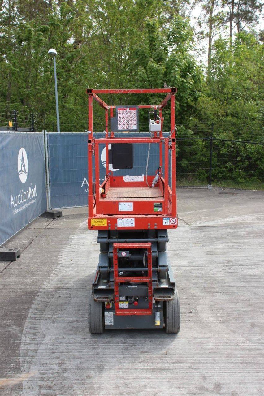Skyjack SJ-3226 Electric Scissor Lift 9.9m 2014