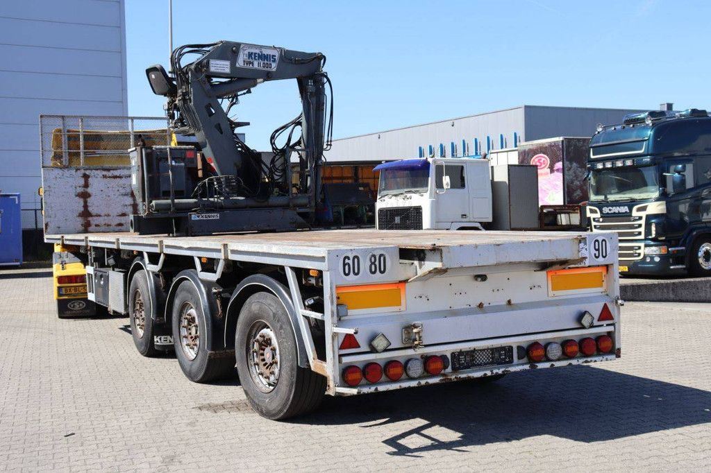 Pacton CL1327 Flatbed Semi-Trailer with Hooklift System