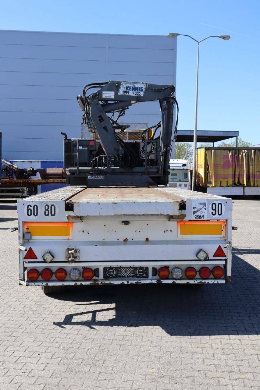 Pacton CL1327 Flatbed Semi-Trailer with Hooklift System