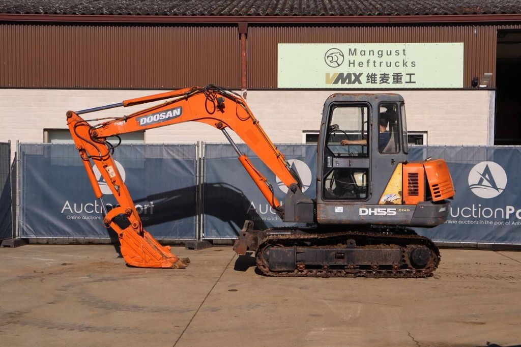 Doosan DH55-V Diesel 40kW Crawler Excavator