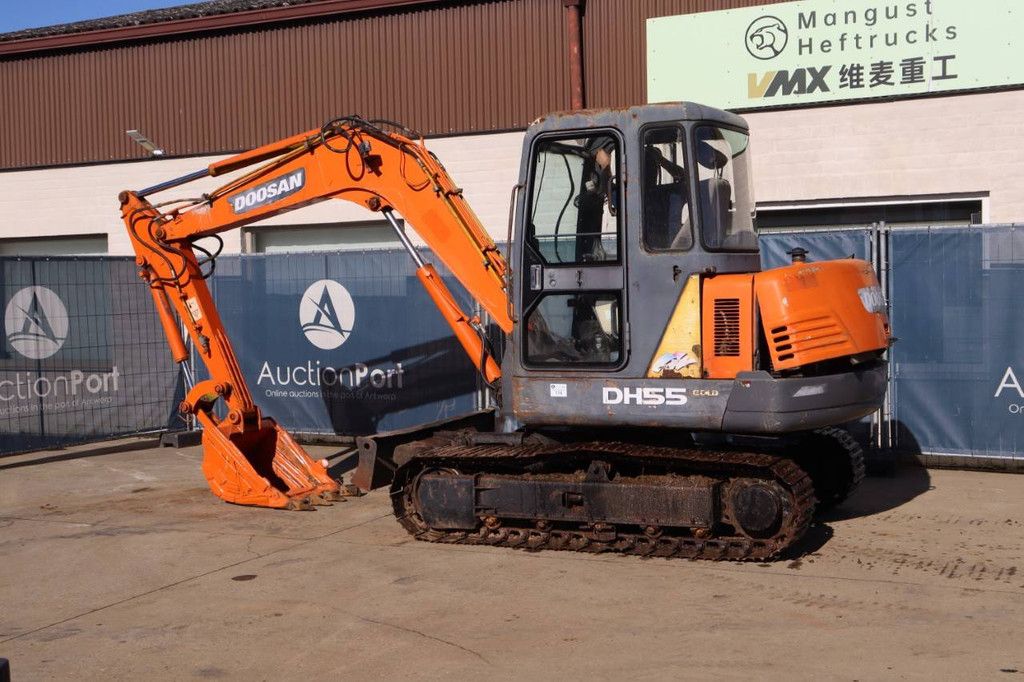 Doosan DH55-V Diesel 40kW Crawler Excavator