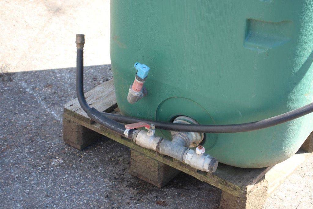 Dibo cleaning system