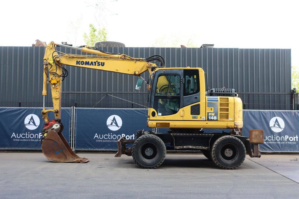 Tire crane Komatsu PW 148-8 Diesel 90kW 2011