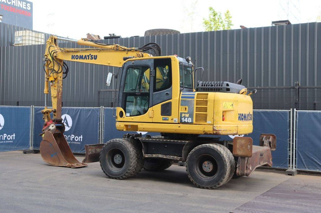Tire crane Komatsu PW 148-8 Diesel 90kW 2011
