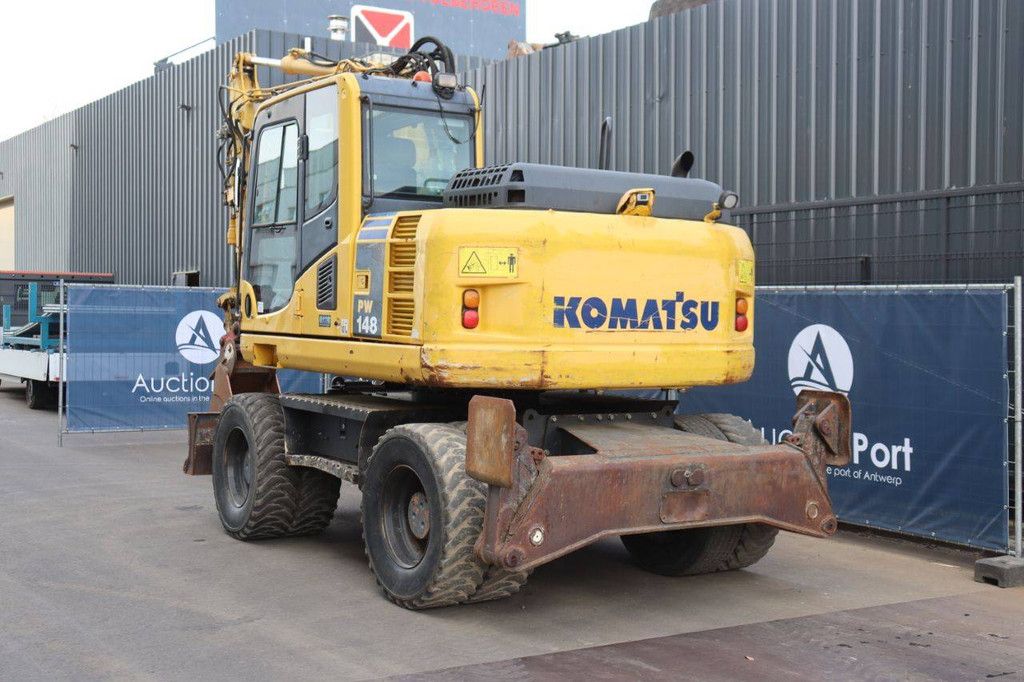 Tire crane Komatsu PW 148-8 Diesel 90kW 2011