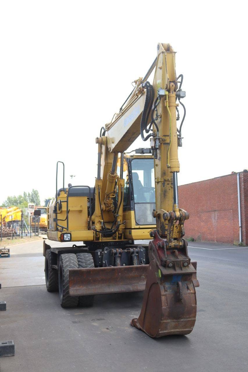 Tire crane Komatsu PW 148-8 Diesel 90kW 2011