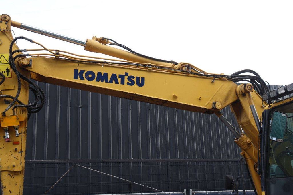 Tire crane Komatsu PW 148-8 Diesel 90kW 2011