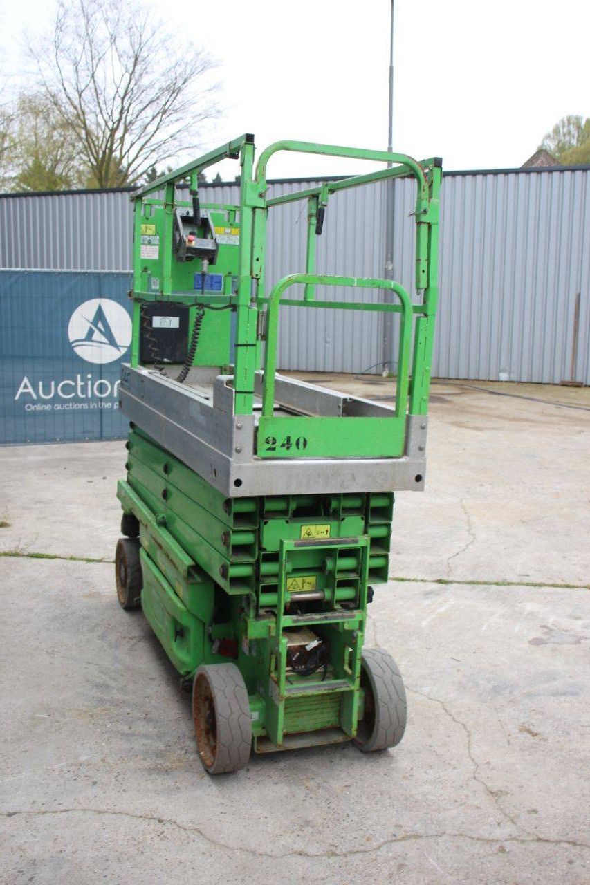 Scissor lift JLG 2630ES Electric 9.75m 2012