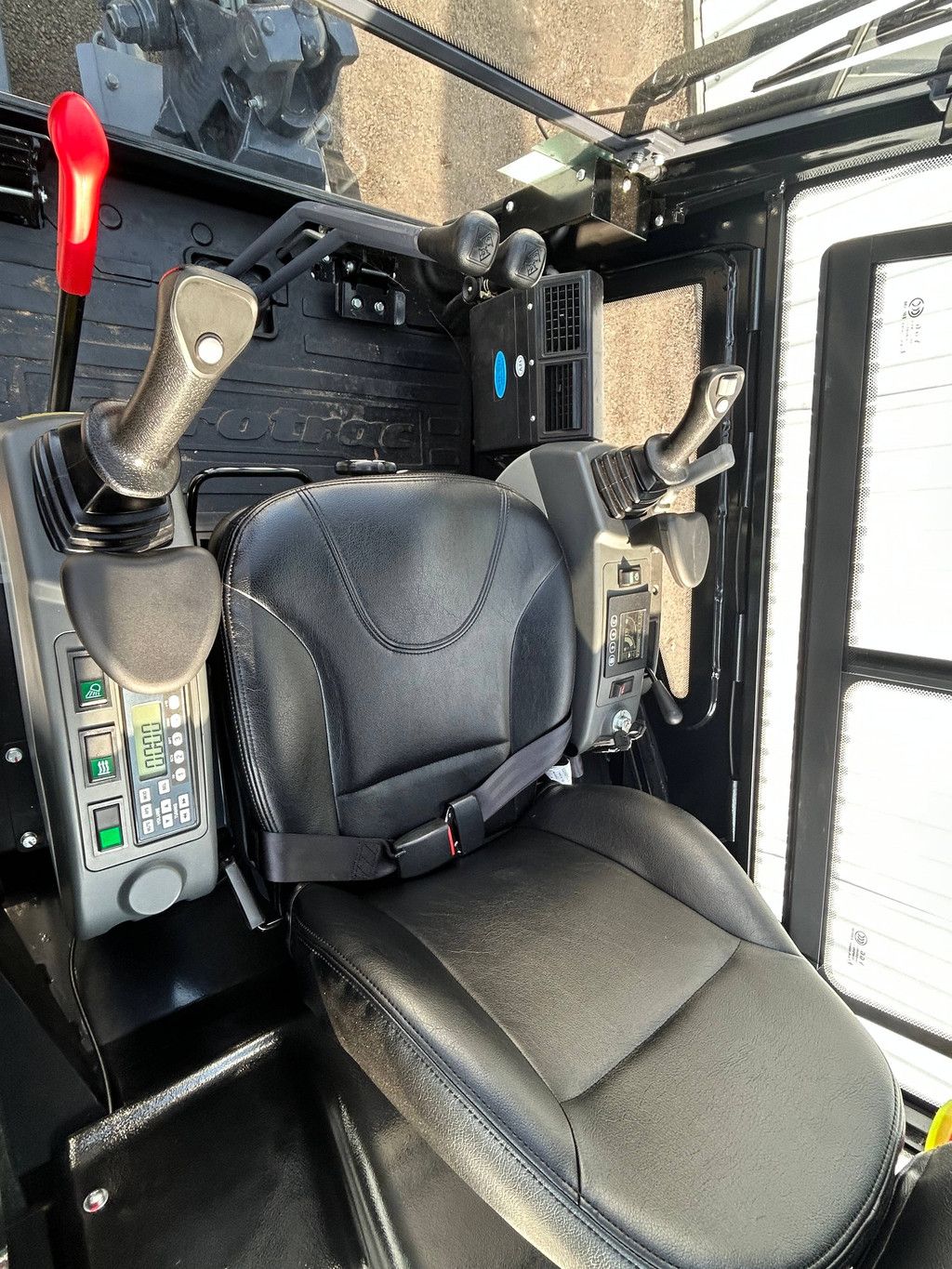 Minibagger Eurotrac HE18-C Diesel 19,2 PS Neu