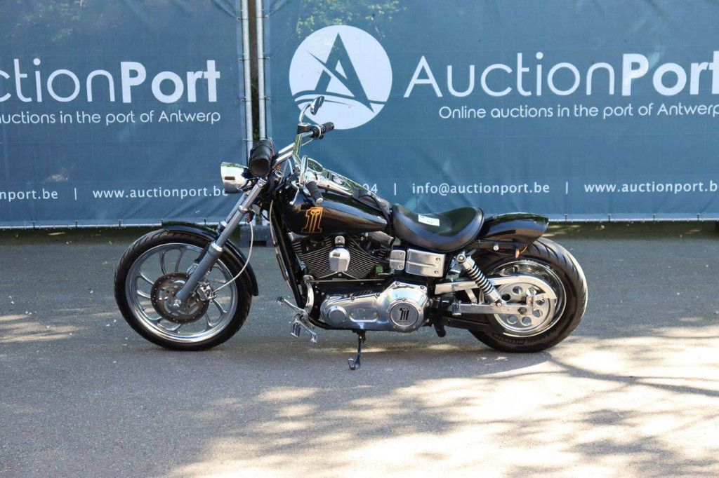Motorcycle Harley-Davidson Dyna Wide Glide Petrol 2005