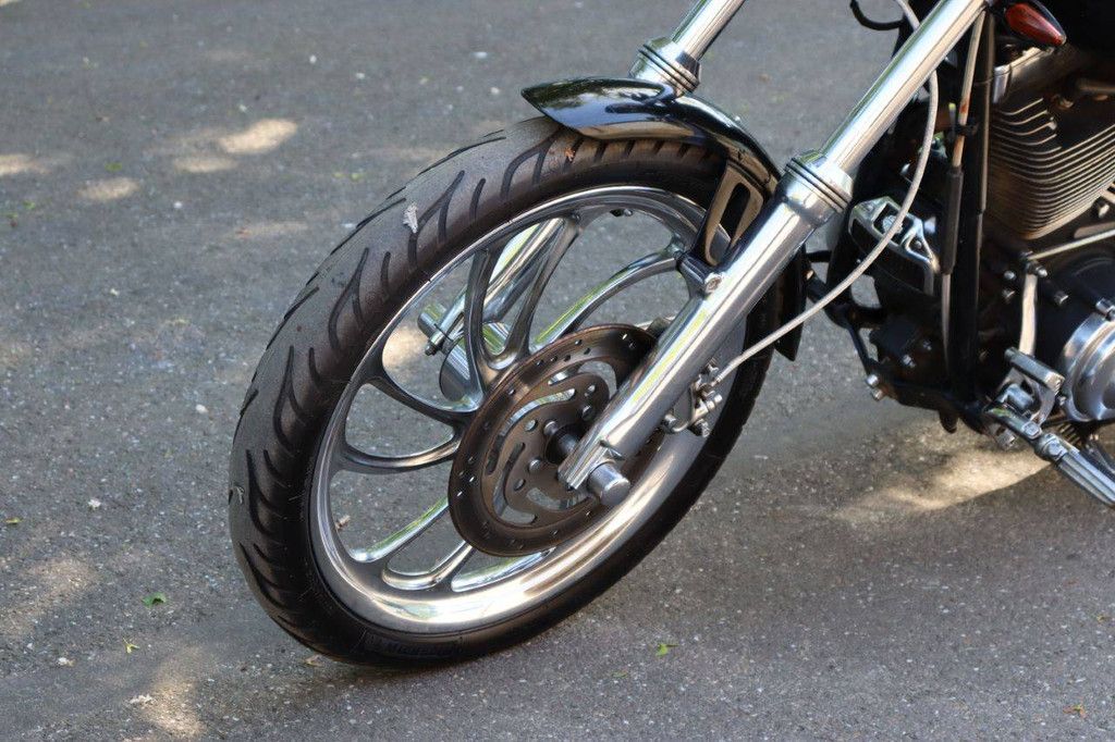 Motorcycle Harley-Davidson Dyna Wide Glide Petrol 2005