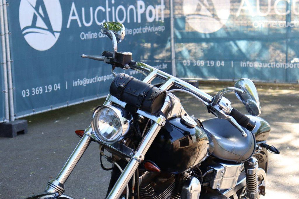 Motorcycle Harley-Davidson Dyna Wide Glide Petrol 2005
