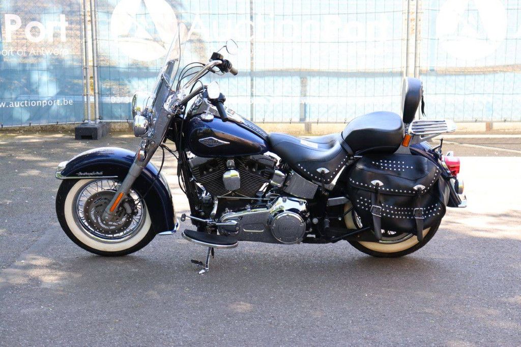 Motorcycle Harley-Davidson Heritage Softail Classic Petrol 2014