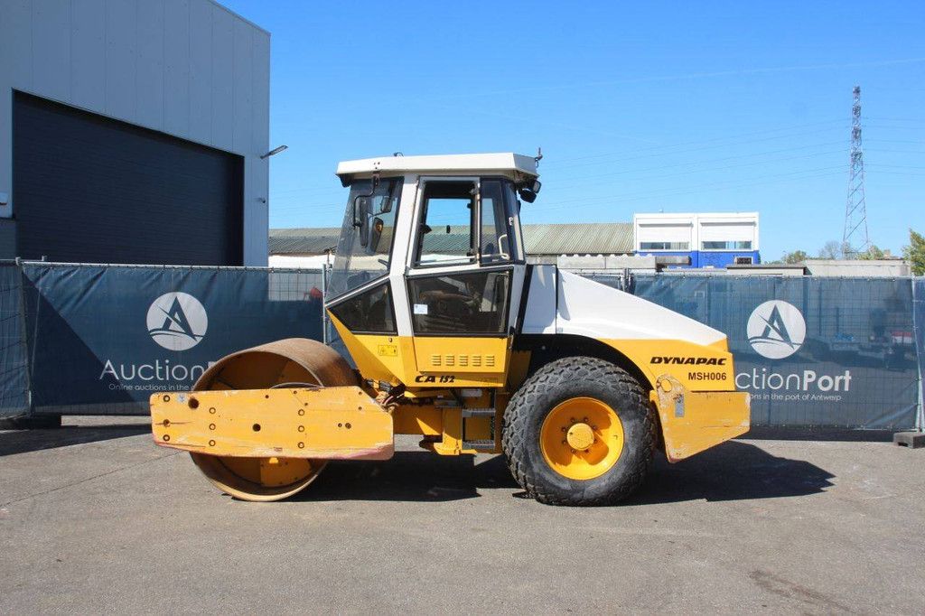 Vibratory roller Dynapac CA152D Diesel 74kW 1999