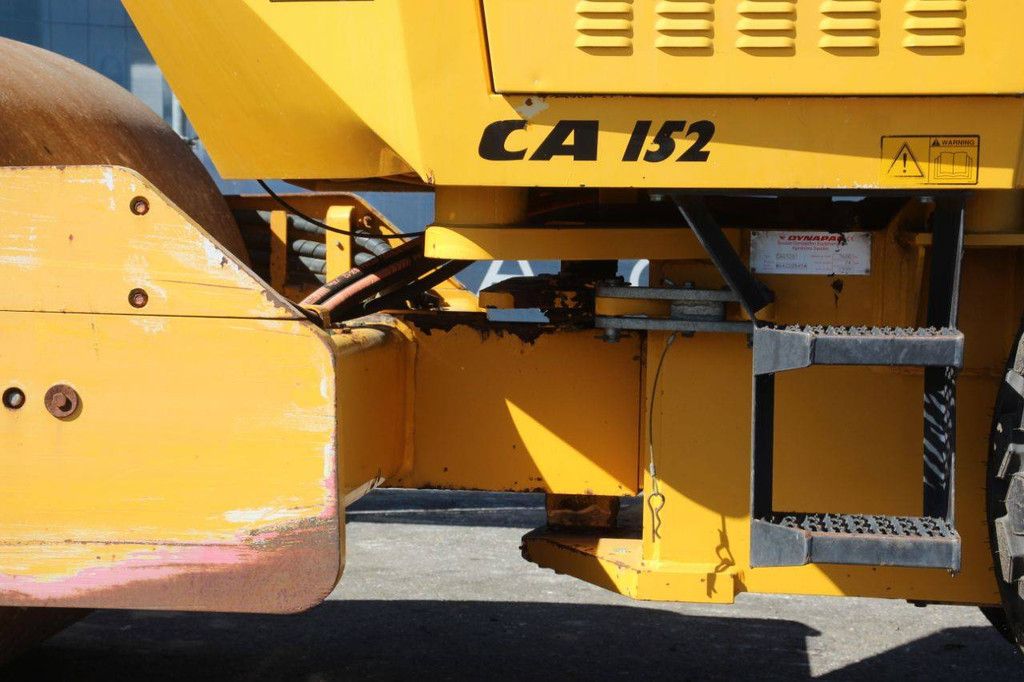 Vibratory roller Dynapac CA152D Diesel 74kW 1999