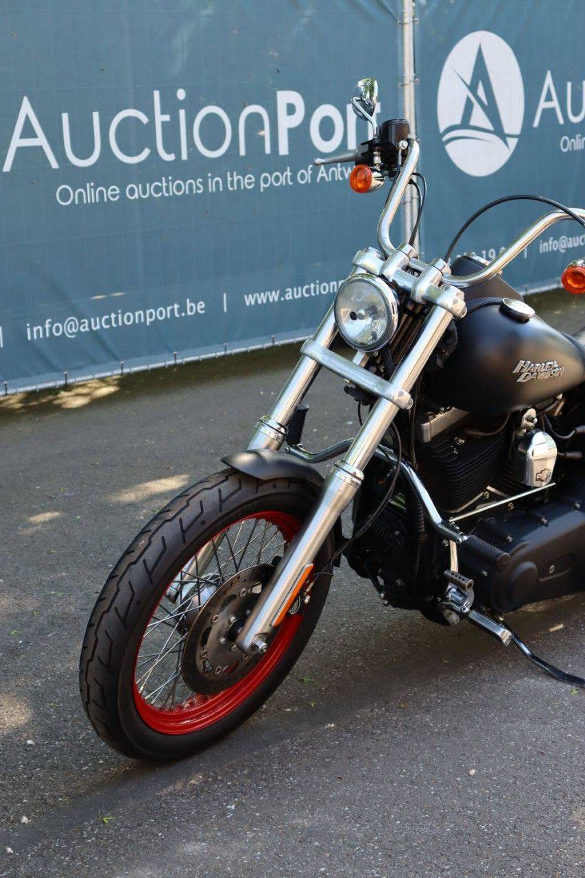 Harley-Davidson Dyna Street Bob Motorcycle Gasoline 2012