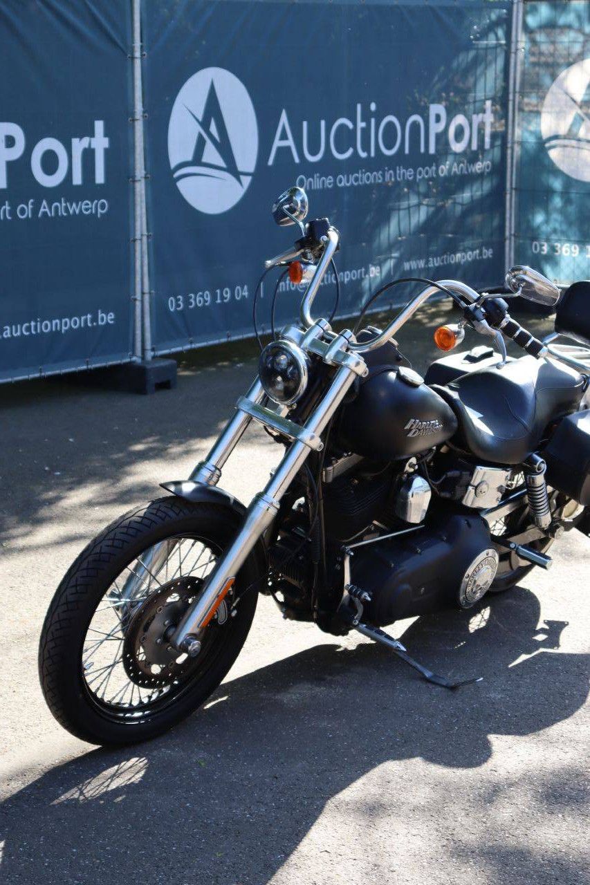 Harley-Davidson Dyna Street Bob Motorcycle Gasoline 2011