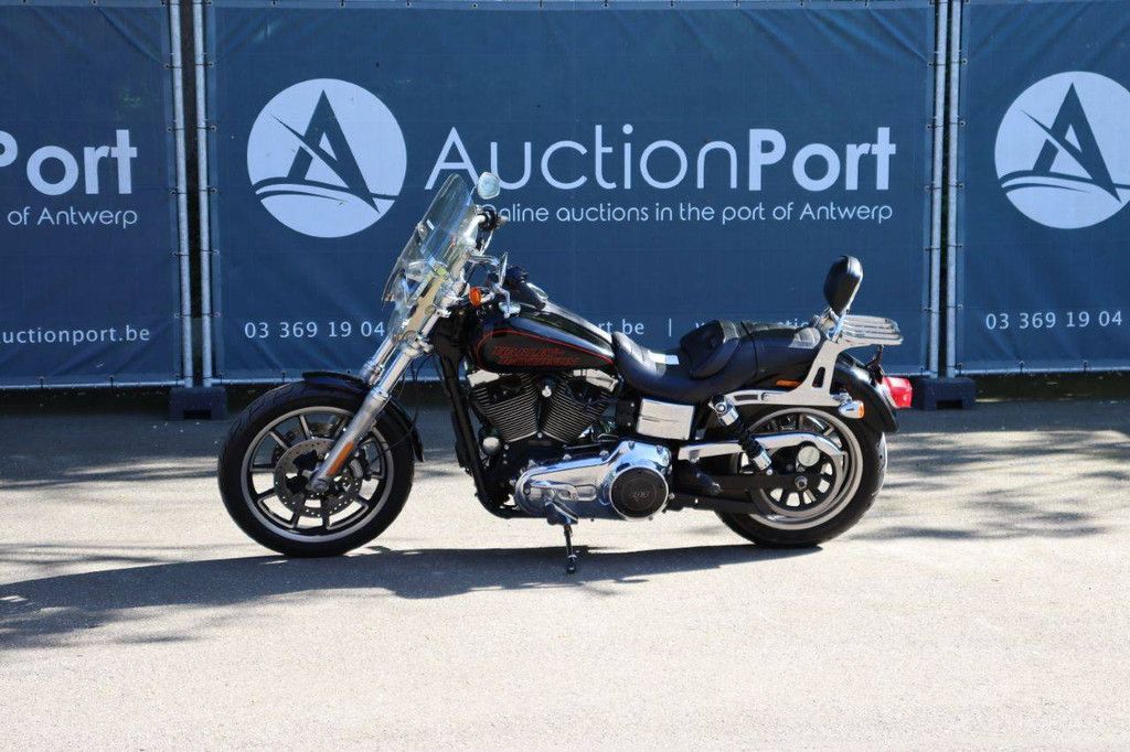 Motorcycle Harley-Davidson Dyna Low Rider Petrol 2016