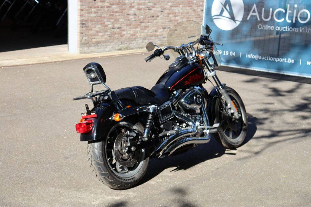 Motorcycle Harley-Davidson Dyna Low Rider Petrol 2016