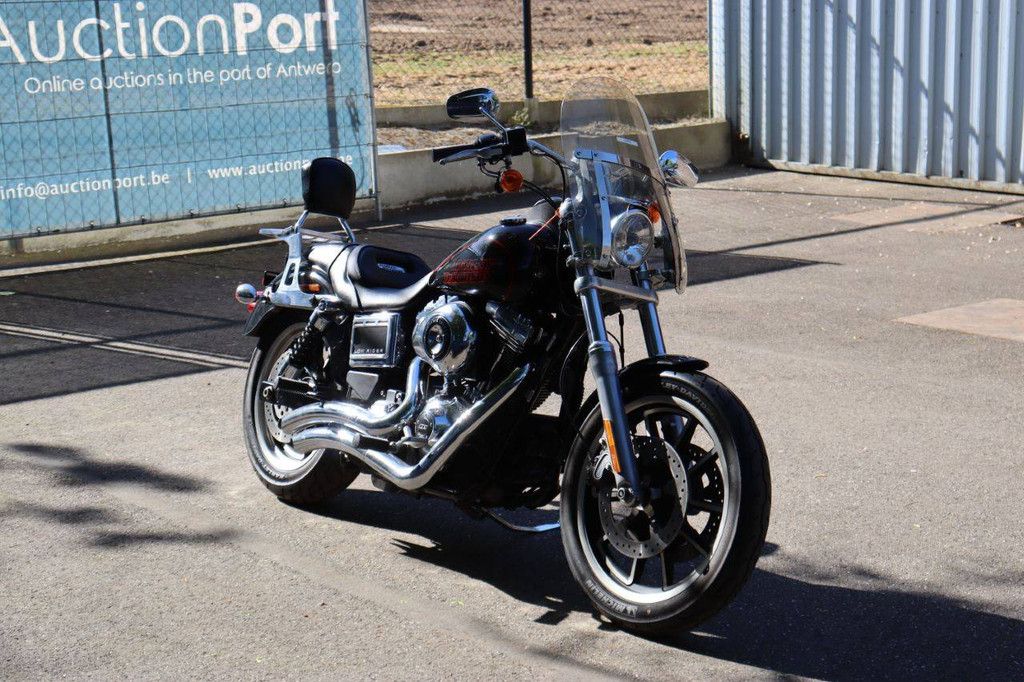 Motorcycle Harley-Davidson Dyna Low Rider Petrol 2016