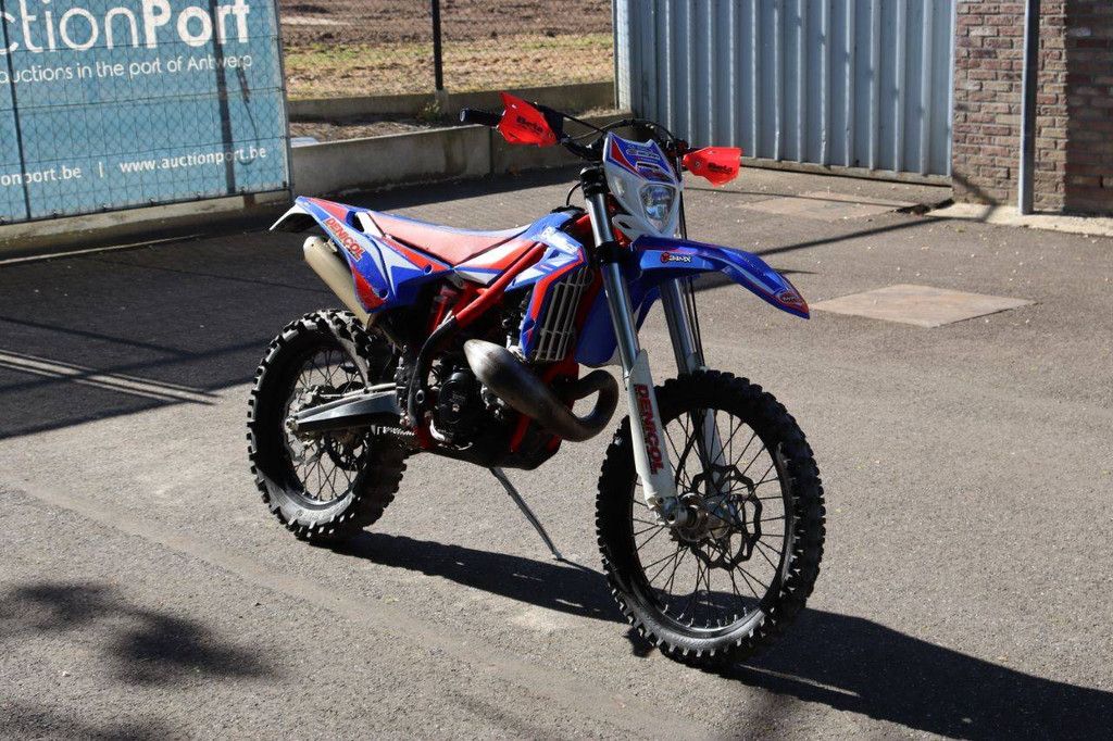 Beta E8 Enduro Motocross Bike Benzin 2020 (Margin)