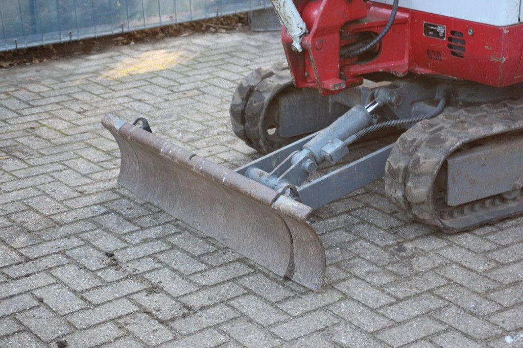 Minigraver Takeuchi TB016 Diesel 10.3kw 2011