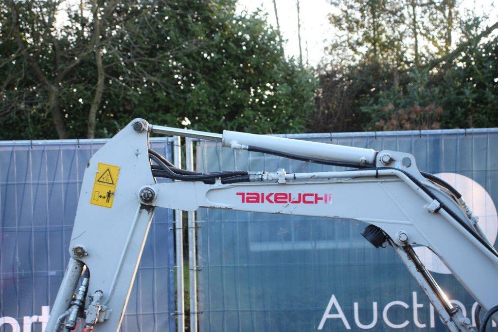 Minigraver Takeuchi TB016 Diesel 10.3kw 2011