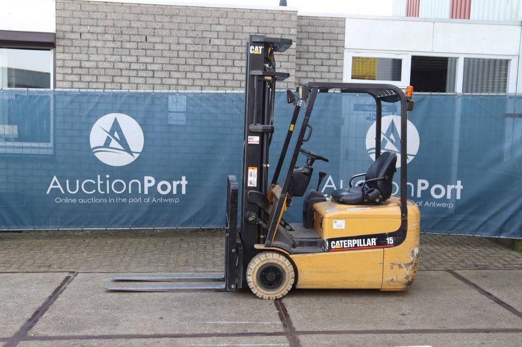 Caterpillar EP15KRT Elektrogabelstapler 1500 kg 5,5 m 2004