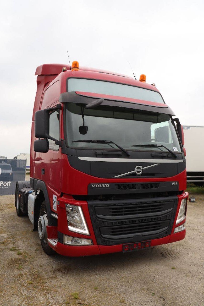 Chassis Cabin Volvo FM Diesel 2015