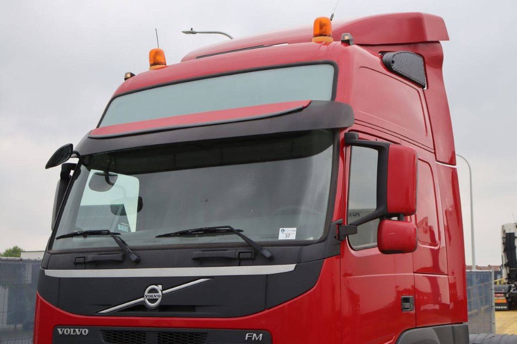 Chassis Cabin Volvo FM Diesel 2015
