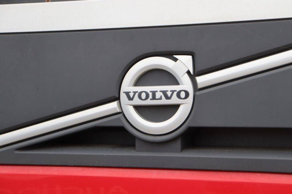 Chassis Cabin Volvo FM Diesel 2015