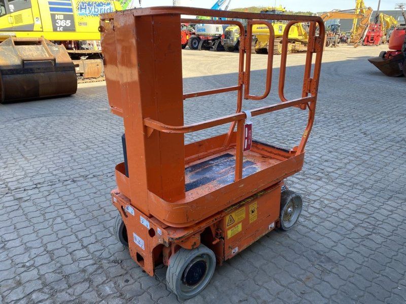 JLG 1230ES