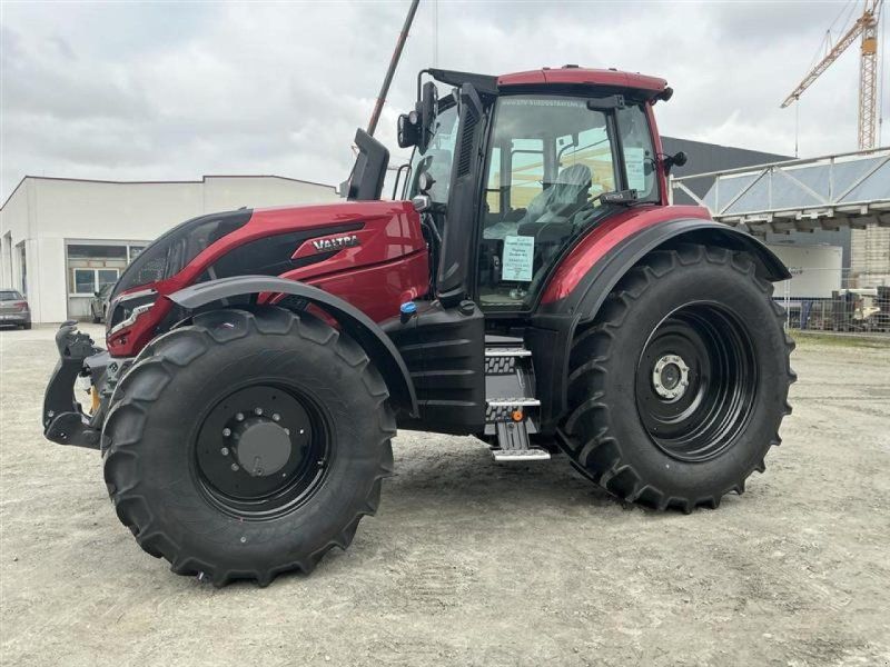 Valtra T215 D 2A1 GL TW RubyRed