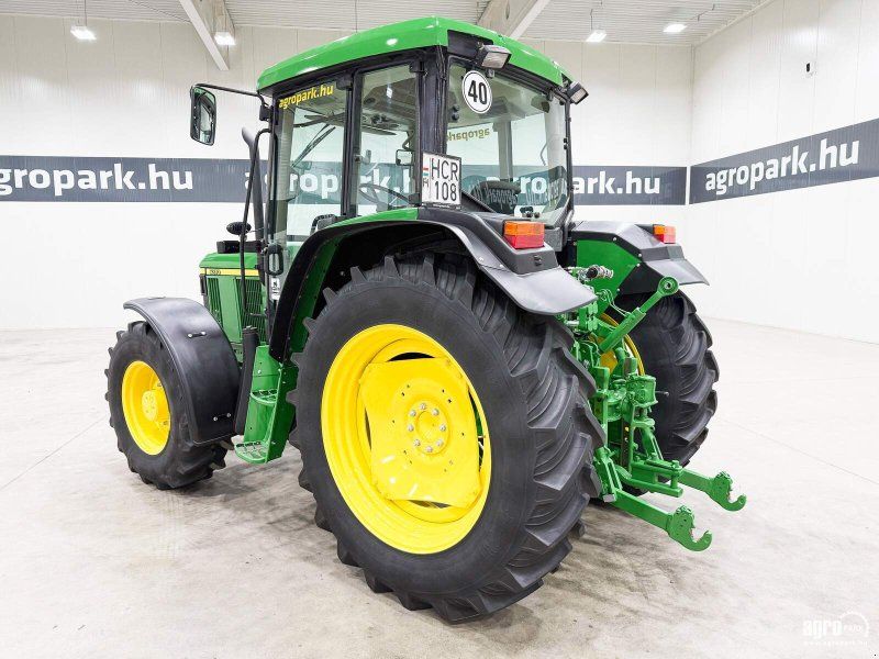 John Deere 6310