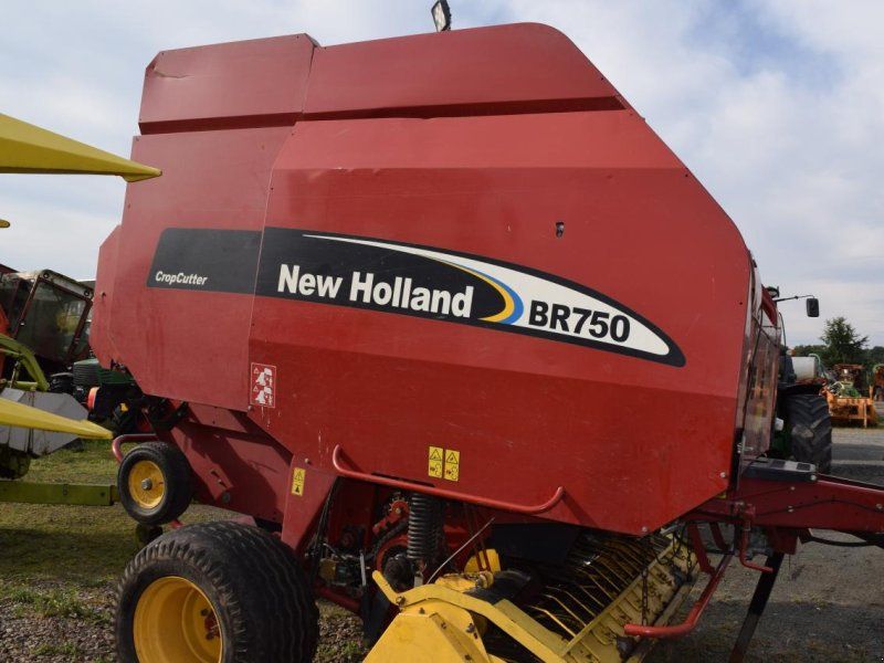 New Holland BR 750 CropCutter