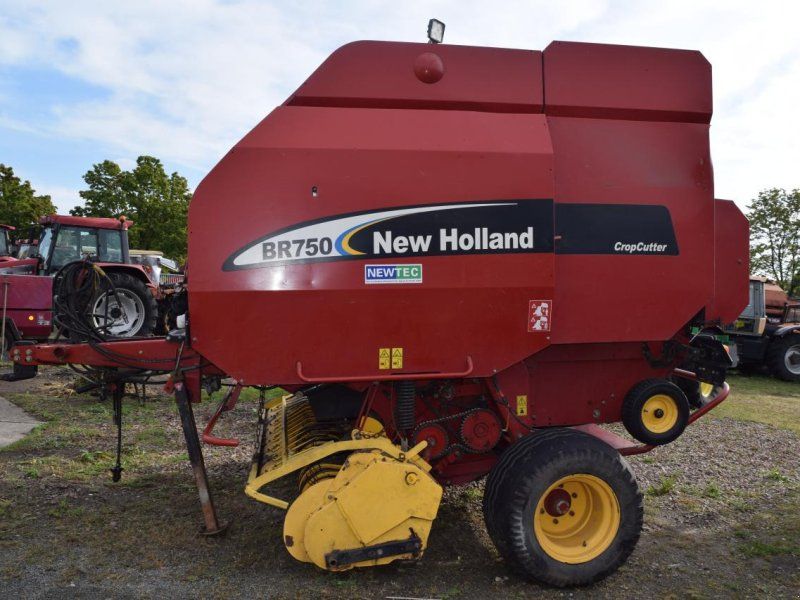 New Holland BR 750 CropCutter