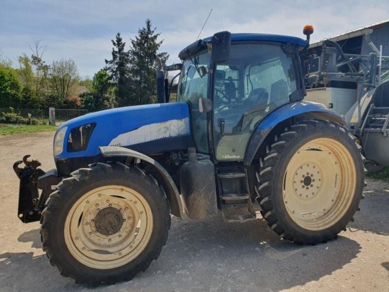New Holland TS115A DELTA