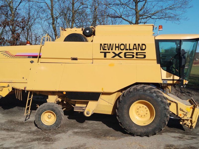 New Holland TX 65 SLH TX65 med selvopret soldkasse, 17 fods skærebord, snitt