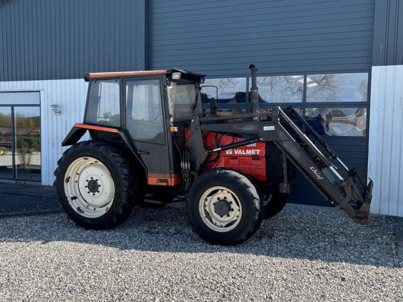 Valmet 505 GLTX med frontlæsser