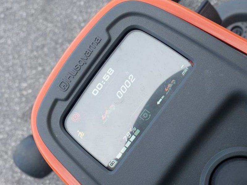 Husqvarna Rider R200ix