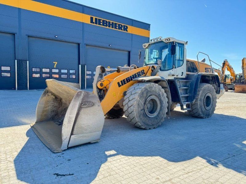Liebherr L 576