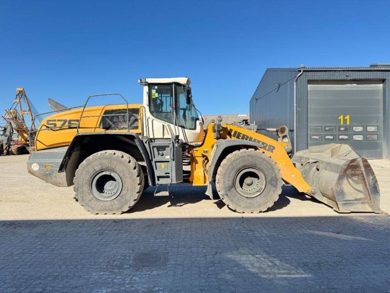 Liebherr L 576