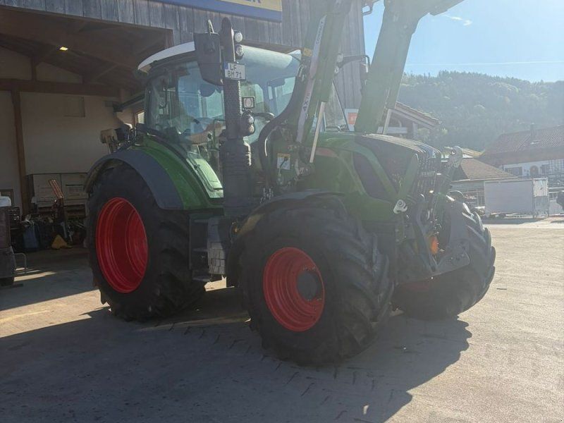 Fendt 313 Power mit Frontlader, Fronthydraulik und FZW