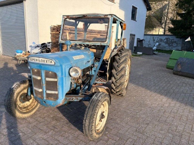 Ford Super Dexta