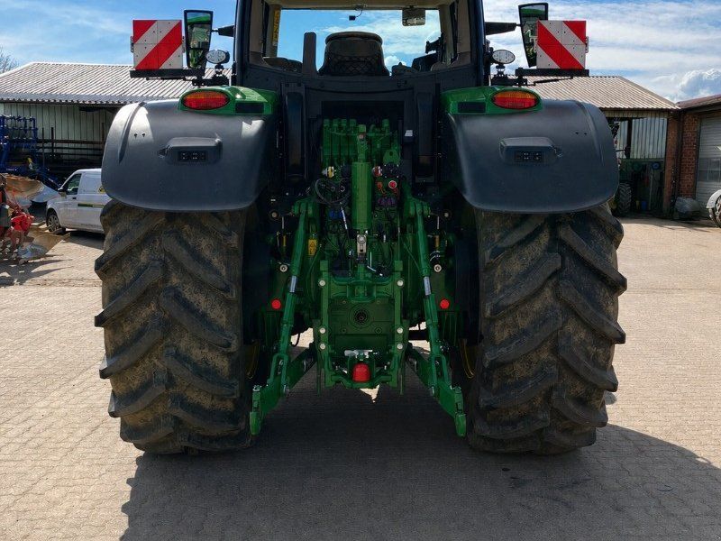 John Deere 6R 250