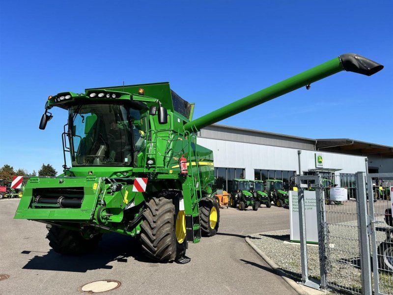 John Deere T560i Hill Master