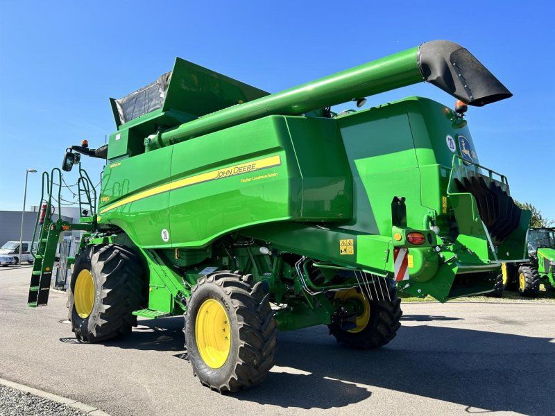 John Deere T560i Hill Master