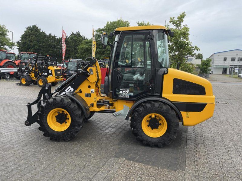 JCB 407 Agri