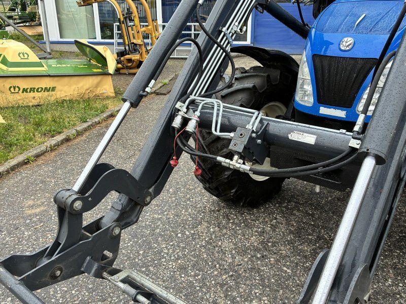 New Holland T4.85